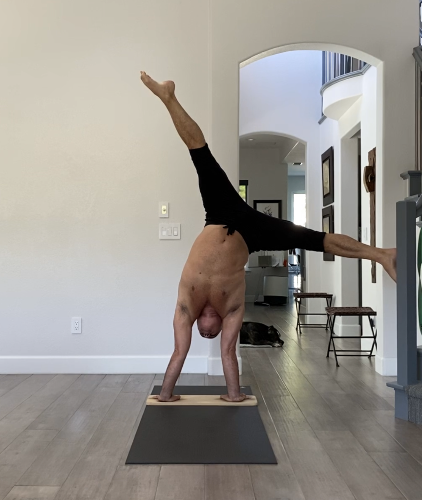 one arm handstand